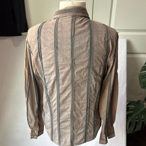 Scully Long Sleeve Pearl Snap Distressed Striped Shirt Womens Medium Brown - Picture 4 of 11